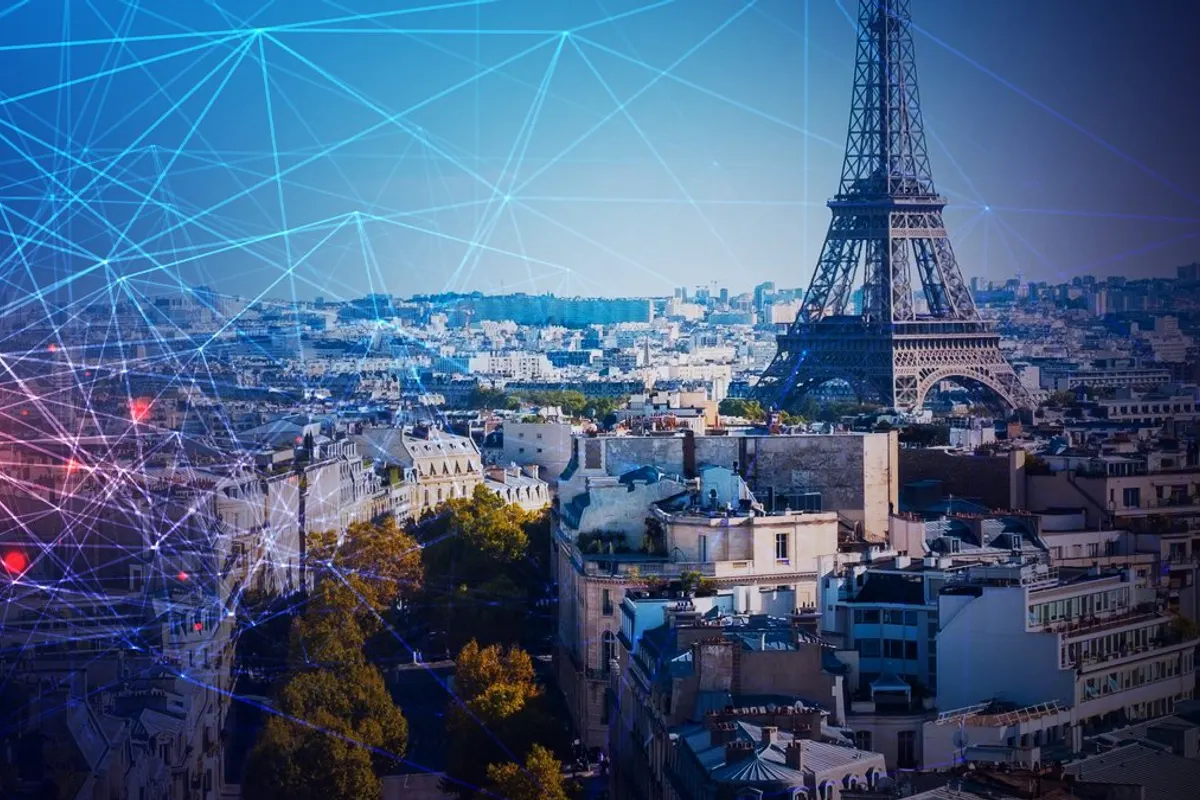 Une équipe de PME échange avec une chercheuse autour de données et d’outils d’intelligence artificielle.